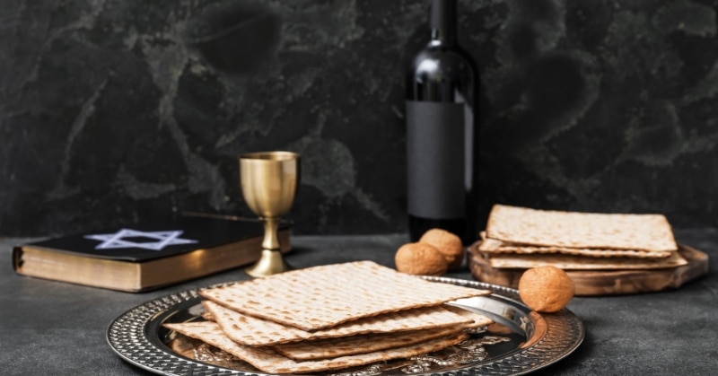 ניסן בלוח השנה העברי והלועזי